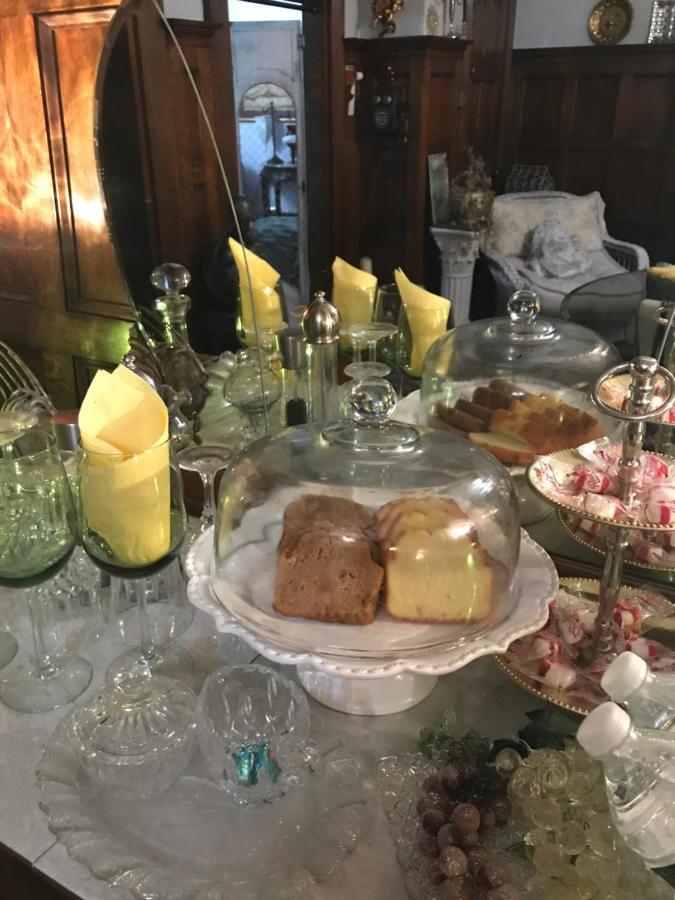 Bel'S Inn Bed And Breakfast 金斯顿 外观 照片